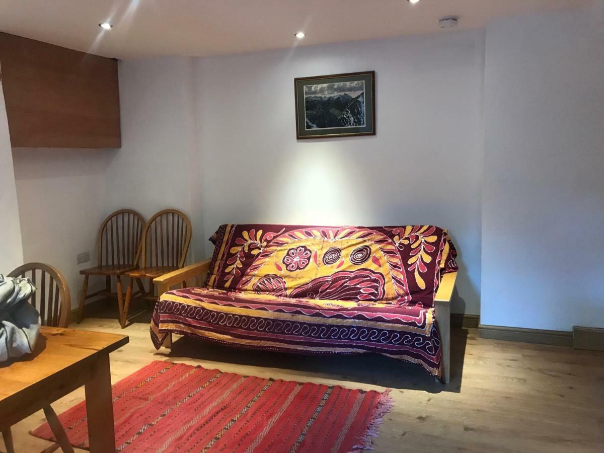Plas Eryr Apartment 卡纳芬 外观 照片